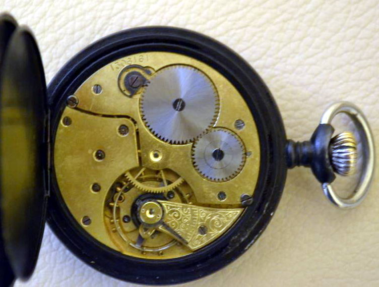 Файл:Михайловъ часы эмаль с глазурью 3.jpg