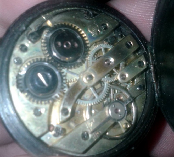 Файл:Карманные часы Бейлинъ Порт-Артур и Дальний сталь 4.jpg