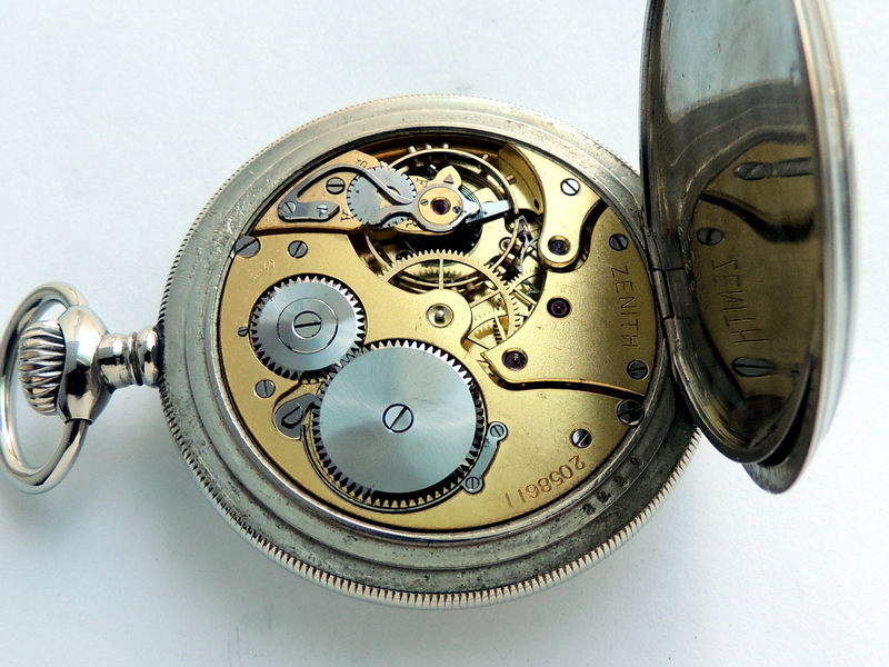 Карманные часы корпус. Часы Zenith Grand prix Paris 1900. Часы карманные Zenith 3241020. Карманные часы Zenith. Часы Zenith золотые карманные.