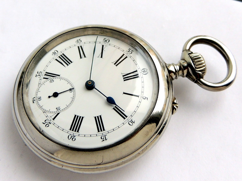 Карманные часы корпус. Карманные часы Longines 1898. Longines часы карманные 1914 г. Часы карманные лонжин мужские карманные. Часы карманные электроника 721985.