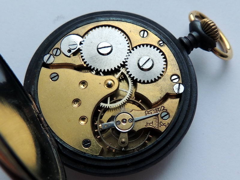 Файл:Карманные часы Хохловъ механизм.jpg